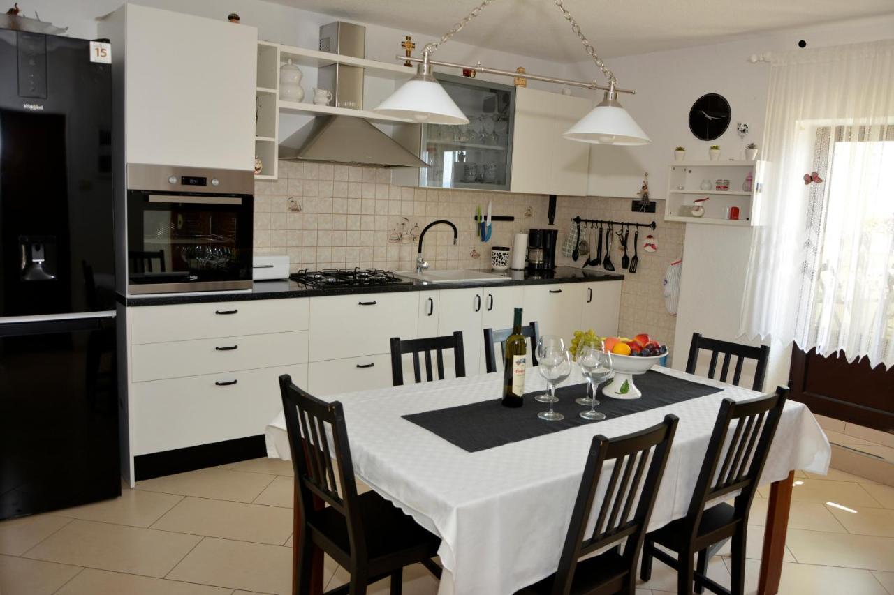 Apartment Rita Senj  Eksteriør billede